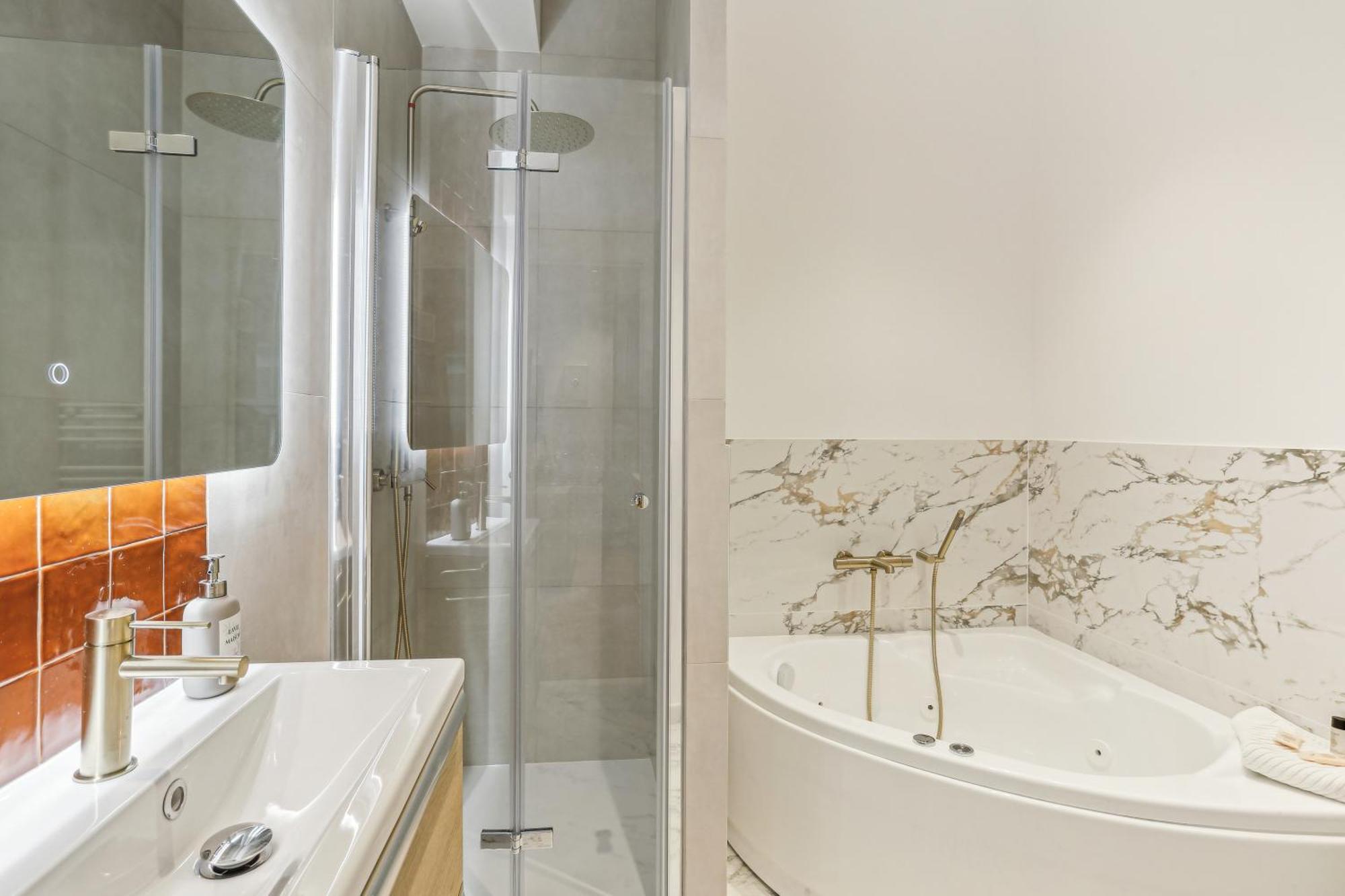 Lavie Maison Hot Tub And Ac Near Arc De Triomphe Paris Exterior foto